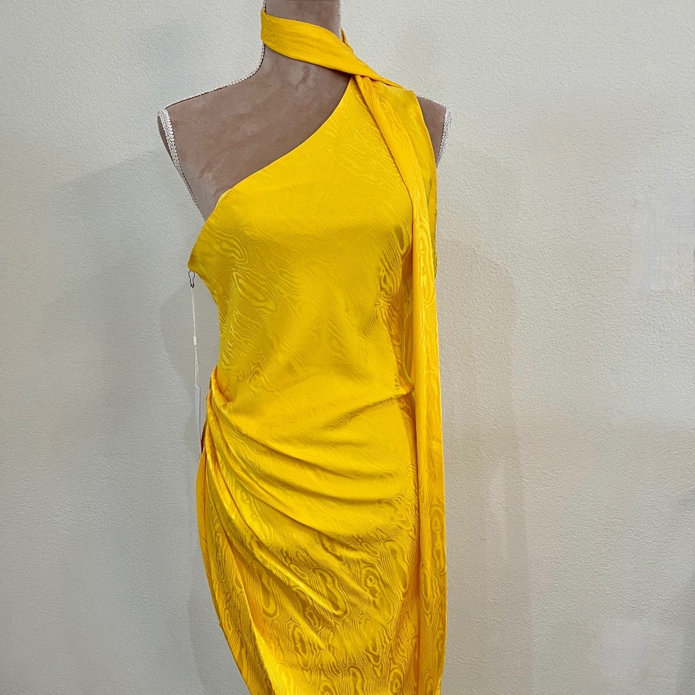 NWT RONNY KOBO Zoey size Large yellow 100% silk one shoulder dress